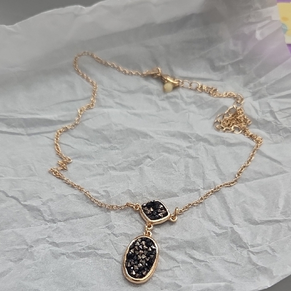 Avon Jewelry - Avon Gold and Black Pendant Necklace